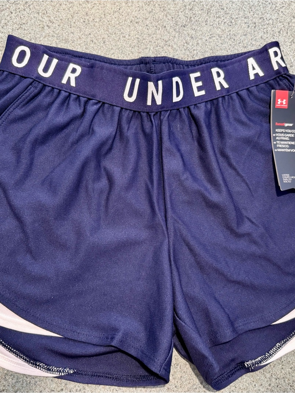 Under Armour Women's Navy Performance Shorts HEAT GEAR size medium nwt